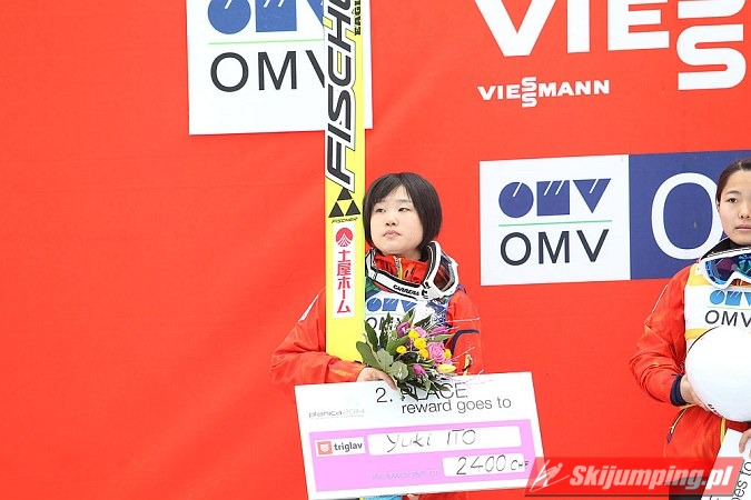 106 Sara Takanashi